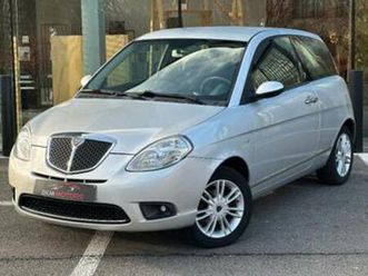 ② lancia ypsilon 1.2/climatisation/capteurs/91931km — lancia — 2ememain