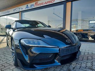 toyota supra retrocamera apple car play cruise con