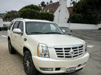 2011 cadillac escalade premium collection