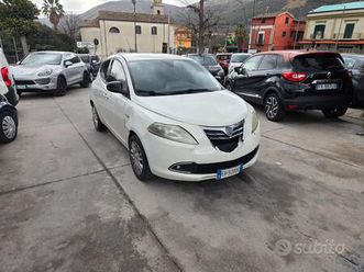 lancia ypsilon 1.2benzina/gpl 69 cv 5 porte