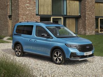 ford tourneo connect phev 1.5 ecoboost 150 hv a6 titanium l1