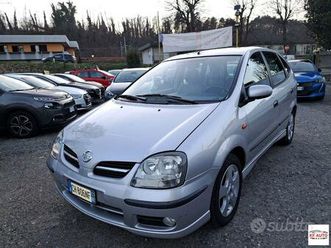 nissan - almera - tino - 1.8 16v 5p. aut. acenta