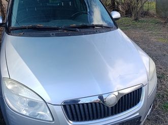 skoda roomster 1.9tdi 105k.c 2,800 eur