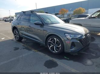 audi q8 e-tron premium plus quattro