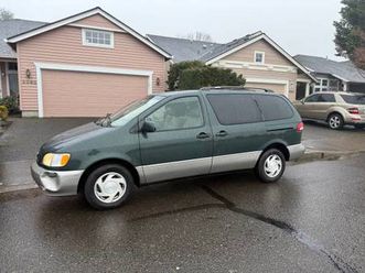 2003 toyota sienna xle clean title