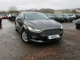 ford mondeo 2l hybrid 187 cv titanium gps 3d caméra ja 16 full led toit pano usb boite auto