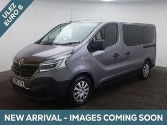 renault trafic passenger 5 seat auto wheelchair accessible disabled access vehicle wav