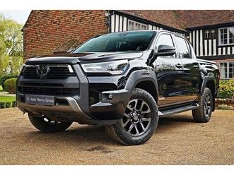 toyota hi-lux 2.8 hi-luxury invincible x d-4d 4wd double cab auto 4wd 5dr