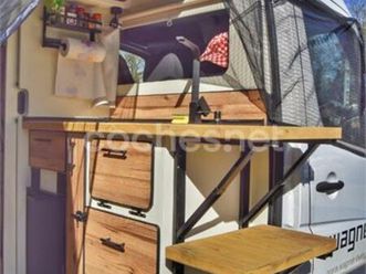 mercedes-benz sprinter 208d 2.8t 3000