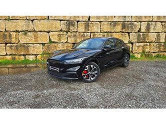 ford mustang awd standard range 76 kwh