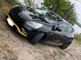renault clio 4 rs trophy rs 18