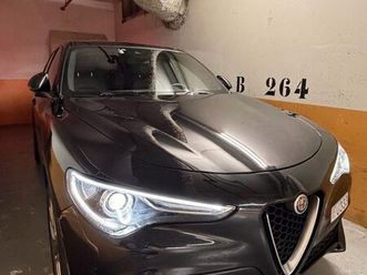 alfa romeo stelvio 1ere main très bon état