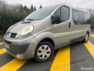 renault trafic 9 places passenger