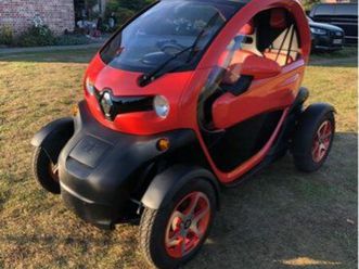 ◊ renault twizy 45 intens◊ très propre ?