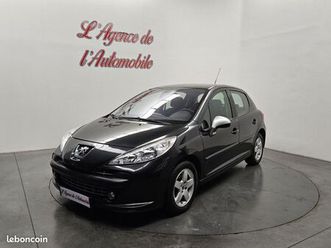 peugeot 207 1.4 16v 90 ch sport pack / climatisation auto / régulateur /