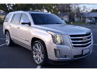 cadillac escalade 2016 premium collection 116k clean title smog××××××
