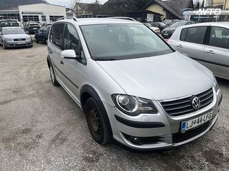 volkswagen touran 2.0 tdi cross 103 140 7sedežev