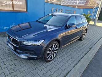 volvo v90 2,0 b4 145kw cross country dph