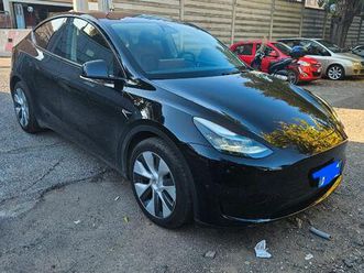 tesla model y standard rwd