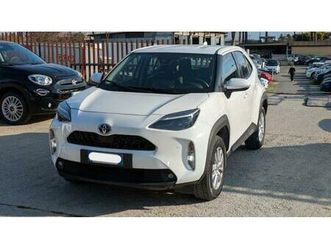 toyota yaris cross hybrid cvt business 1.5cc 92cv automatica navi