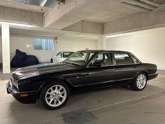 8 4.0 v8 executive*1.hd*alle extras**historie