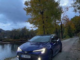 2,0 hybrid gr sport 196hk facelift