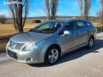 toyota avensis 1,8i krásný stav, servis a stk