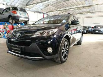 2.0 d-4d style 4wd 124cv mt