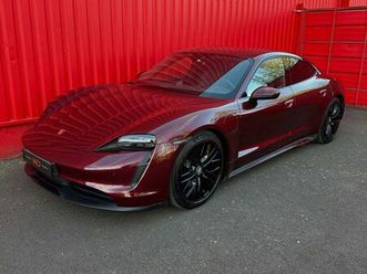 porsche taycan 476ch batterie performance plus ??