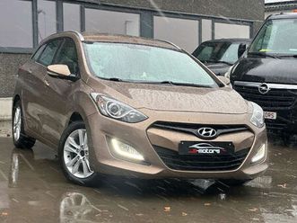 hyundai i30 i30 • automatique • roule parfaitement