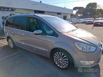 ford galaxy con gancio traino