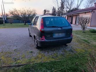 urgent vend nissan almera tino