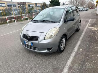 toyota yaris 1.3 benzina