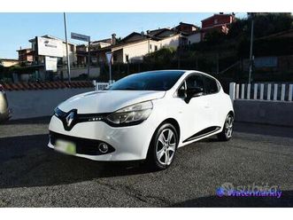 renault clio 1.2 75cv neopatentati