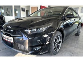 ceed 1.5t 140 dct spirit allseason p1 (technologie) + p4 (glasdach) + p5 (leder)