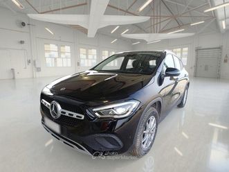 mercedes-benz classe gla gla 200 d automatic business extra crossover