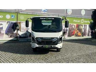 isuzu nlr bascula trilateral