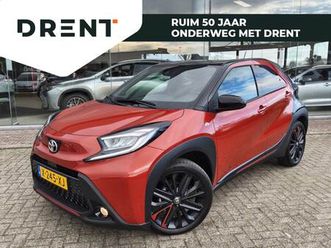 toyota aygo x - 1.0 vvt-i s-cvt premium | sensoren v/a | jbl | navi | adaptive c