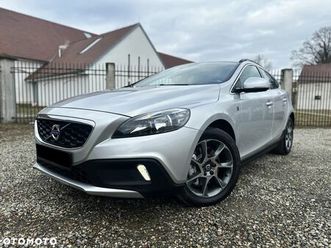 volvo v40 cross country d2 drive-e ocean race