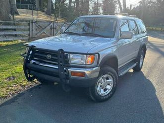 only 56k miles! 1998 toyota 4runner sr5 4x4