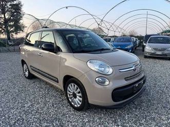 500l living living 1.6 mjt lounge 105cv