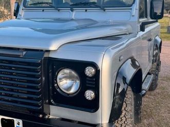 land rover defender 90
