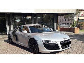 r8 coupe 5.2 v10 quattro r-tronic disponibile !