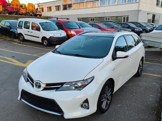 auris touring sports 1.8 16v hsd linea sol