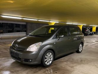 toyota corolla verso 1.8