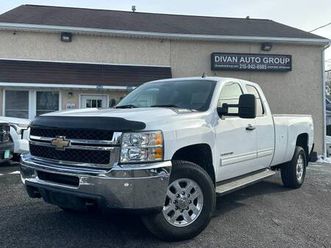 2011 chevrolet silverado 3500hd lt**clean carfax**4x4 we finance