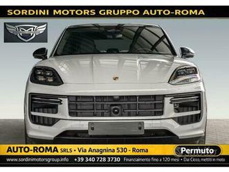 porsche cayenne turbo e-hybrid coupé con pacchetto