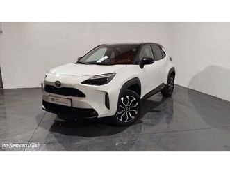 toyota yaris cross 1.5 hdf square collection awd