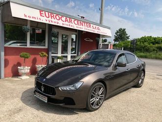 maserati ghibli 3.0bit.benzin f1