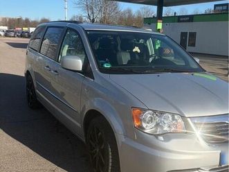 lancia voyager 7 sitzer